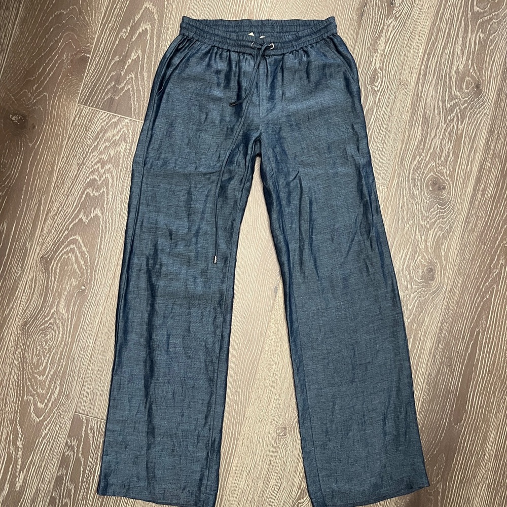 Michel Kors Pants Cotton Size 0
Light, color jeans
